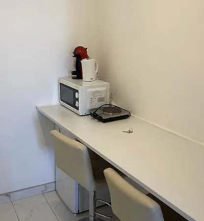 16 M2 شقة *